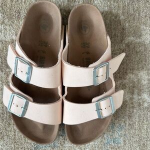 Birkenstock Arizona Double-Strap Sandals in Pale Pink
